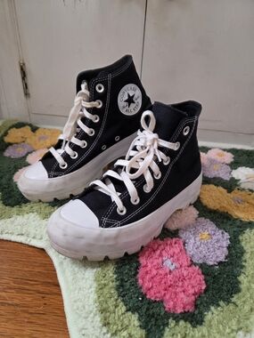 Converse Platform Lug Sole Black High-Top Sneakers - Womens Size 7